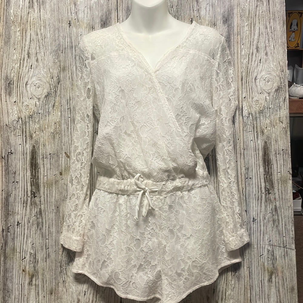 NWT WEDDING BELLS LACE WHITE Vintage Havana Romper (S)